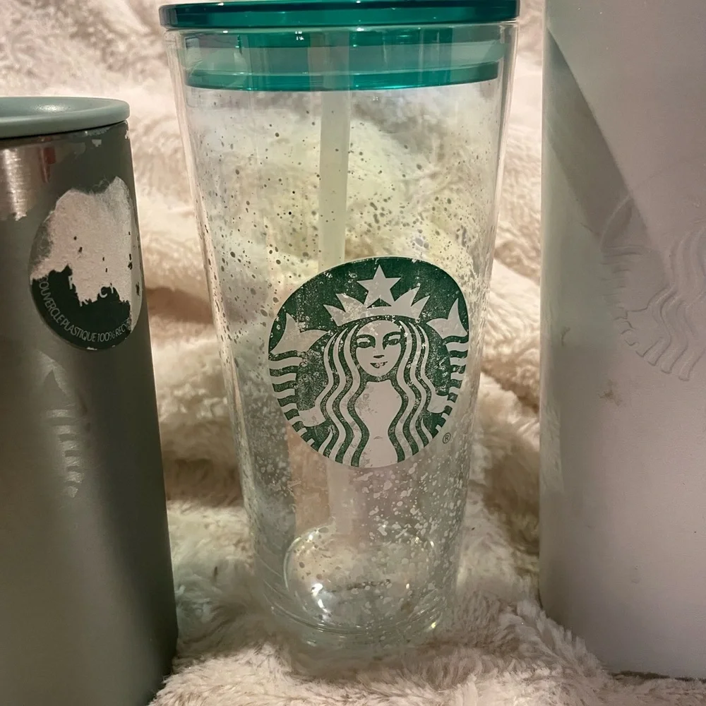 Set of 5 Starbucks coffeee cups